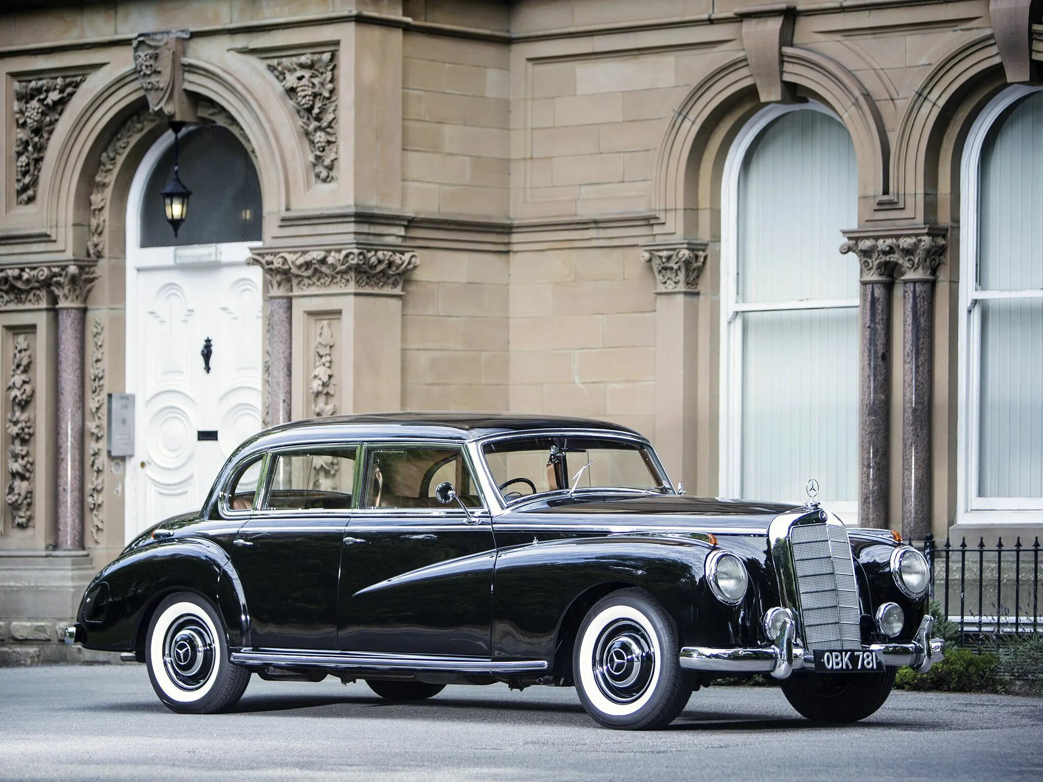 Mercedes 1951. Mercedes-Benz 300 (w186). Мерседес Бенц w186. W186 Mercedes. Mercedes-Benz 300 Limousine (w186).