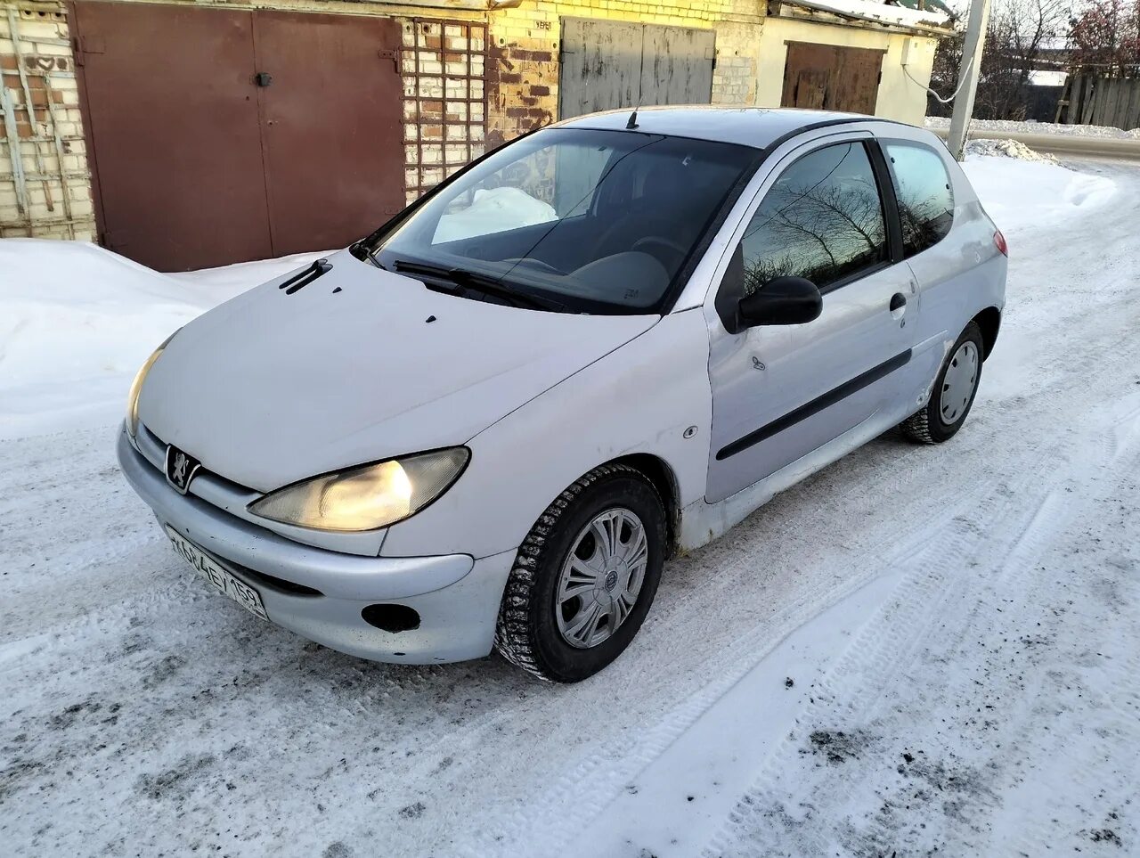 Peugeot 206 1999. Peugeot 206 1999. Фото пежо 206 оранжевая. Пежо 206 1999 синяя. Пежо 206 седан 1999.