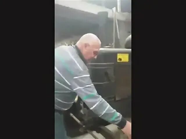 С пол пинка заводится. С пол пинка заводится. С пол пинка заводится. С пол пинка заводится. С пол пинка заводится.