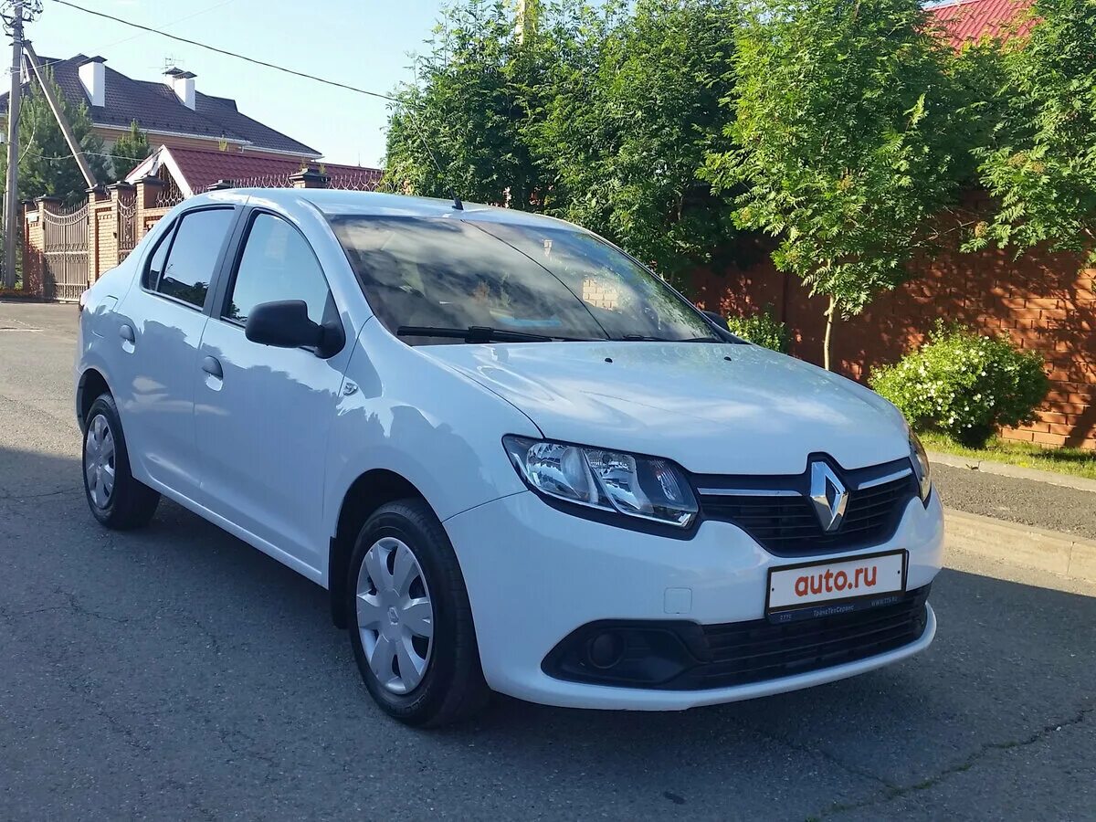Рено логан 2 рестайлинг. Рено логан 2 рестайлинг 2018. Рено логан 2 рестайлинг белый. Рено логан 2 2рейстайлинг. Renault logan, 2021 коричневый металлик.