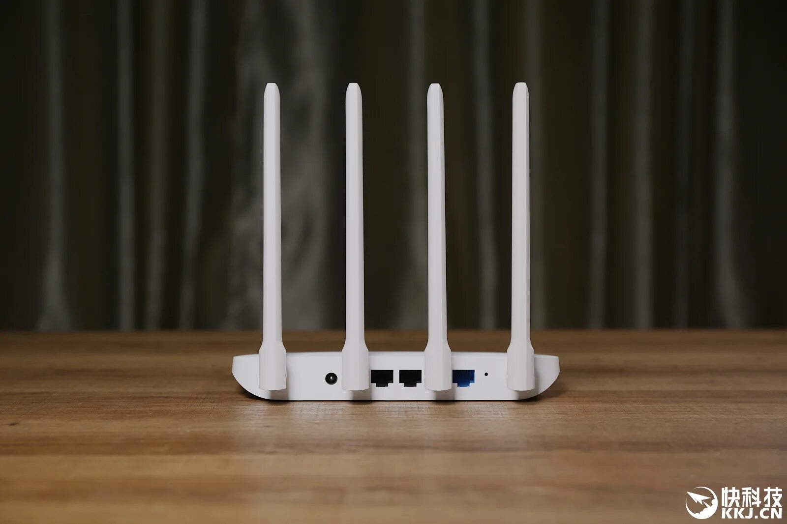 Роутер Xiaomi 4c. Роутер Сяоми 4а. Xiaomi mi Router 4a r4ac. Xiaomi 4a роутер коробка.