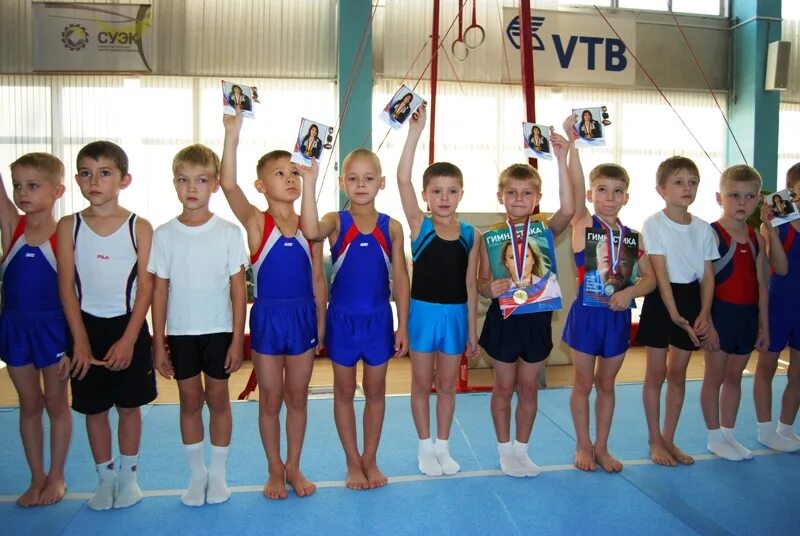 школа гимнастики имени. гимнастика в школе картинки. школа гимнастики москва. соревнования по художественной гимнастике. школа гимнастики москва.