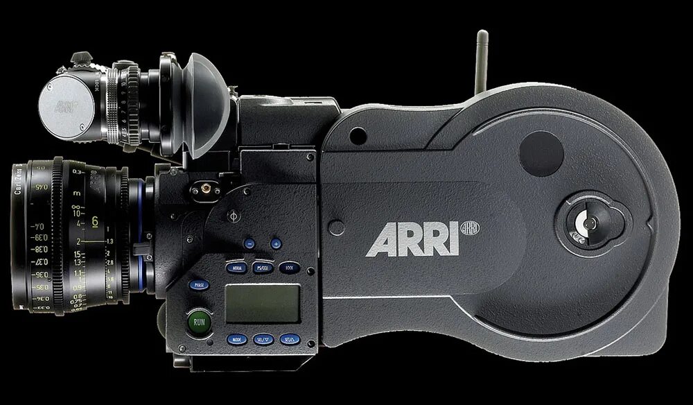 16mm Arri sr3. Arriflex 16st камера. Камера 16 мм Arri. Кинокамера Aaton 16 мм.