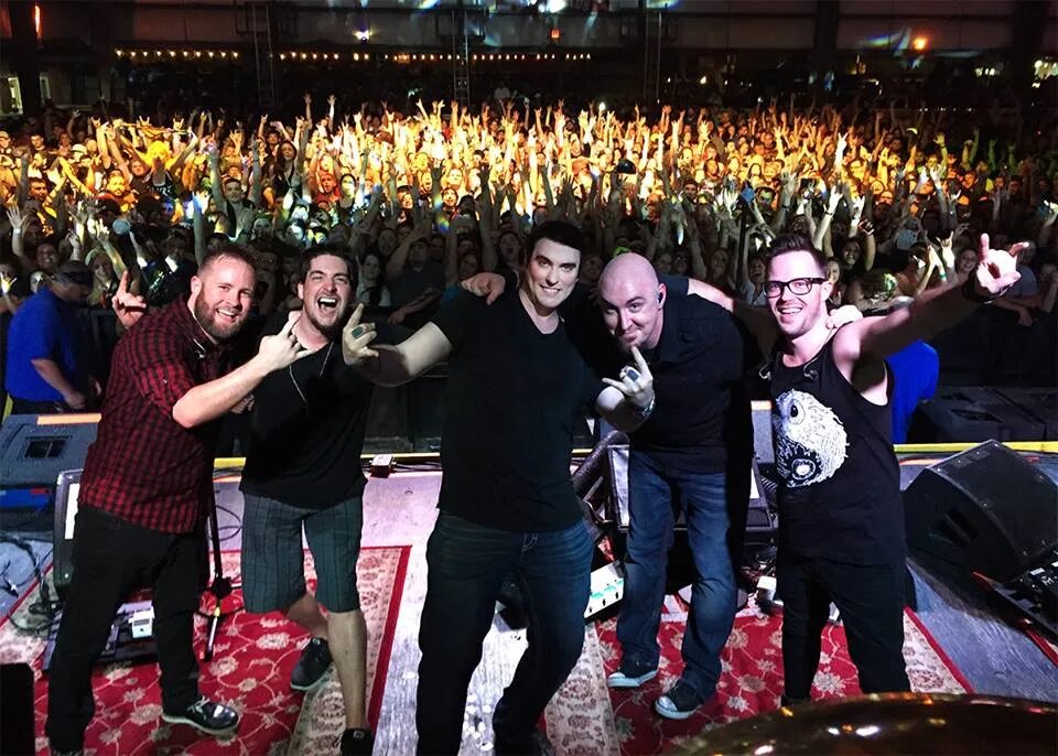 Breaking benjamin dear. Группа breaking benjamin. breaking benjamin ember. breaking benjamin фото. афиши рок группы breaking benjamin.