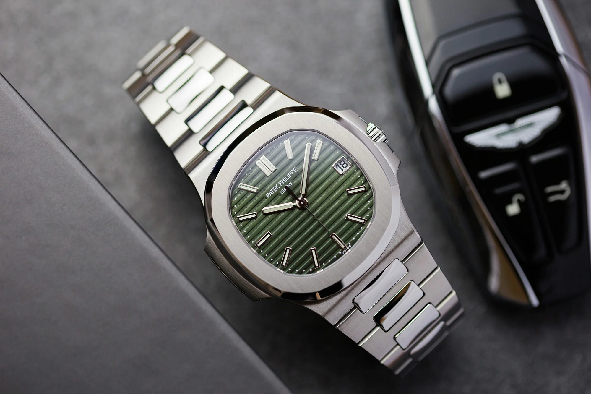 Часы patek philippe nautilus. Patek philippe nautilus 5711/1a-010. patek philippe nautilus 5711. patek philippe nautilus green. часы patek philippe nautilus 5711.