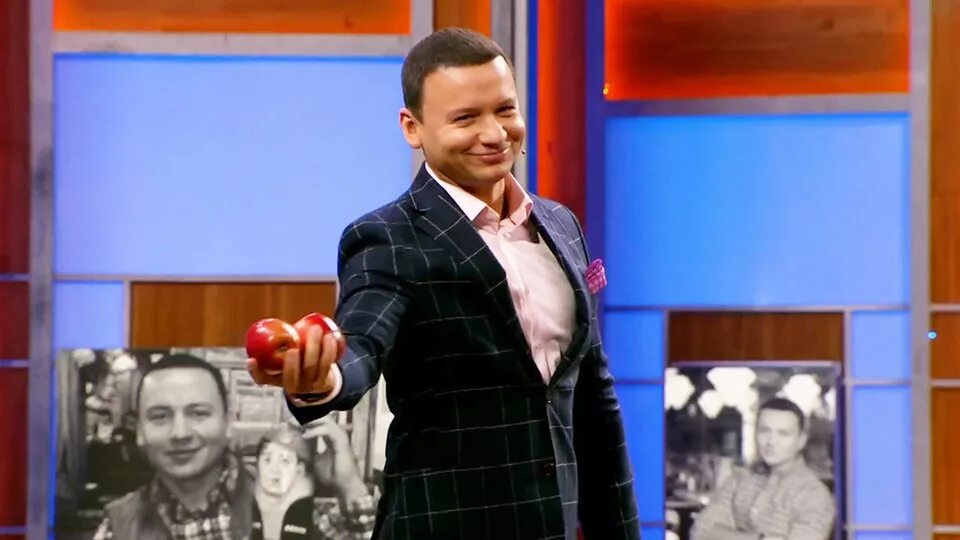 Ведущий просьба. Ведущий просьба. Ведущий просьба. Ведущий просьба. Передача наедине со всеми.