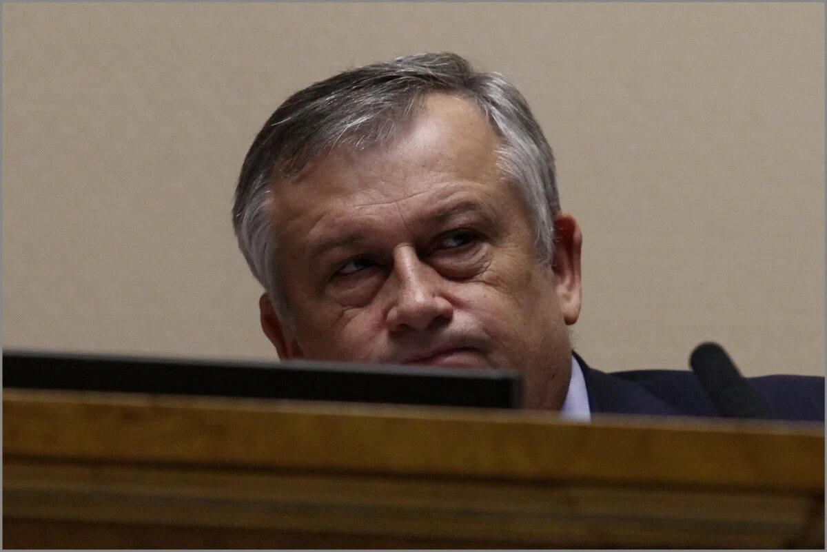 Дрозденко пластическая операция. Грустный дрозденко. валентин аршанский александр дрозденко. дрозденко юрий вадимович кузгту. дрозденко евгений геннадьевич.