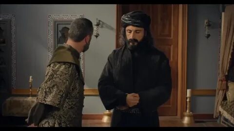 Мустафа строит