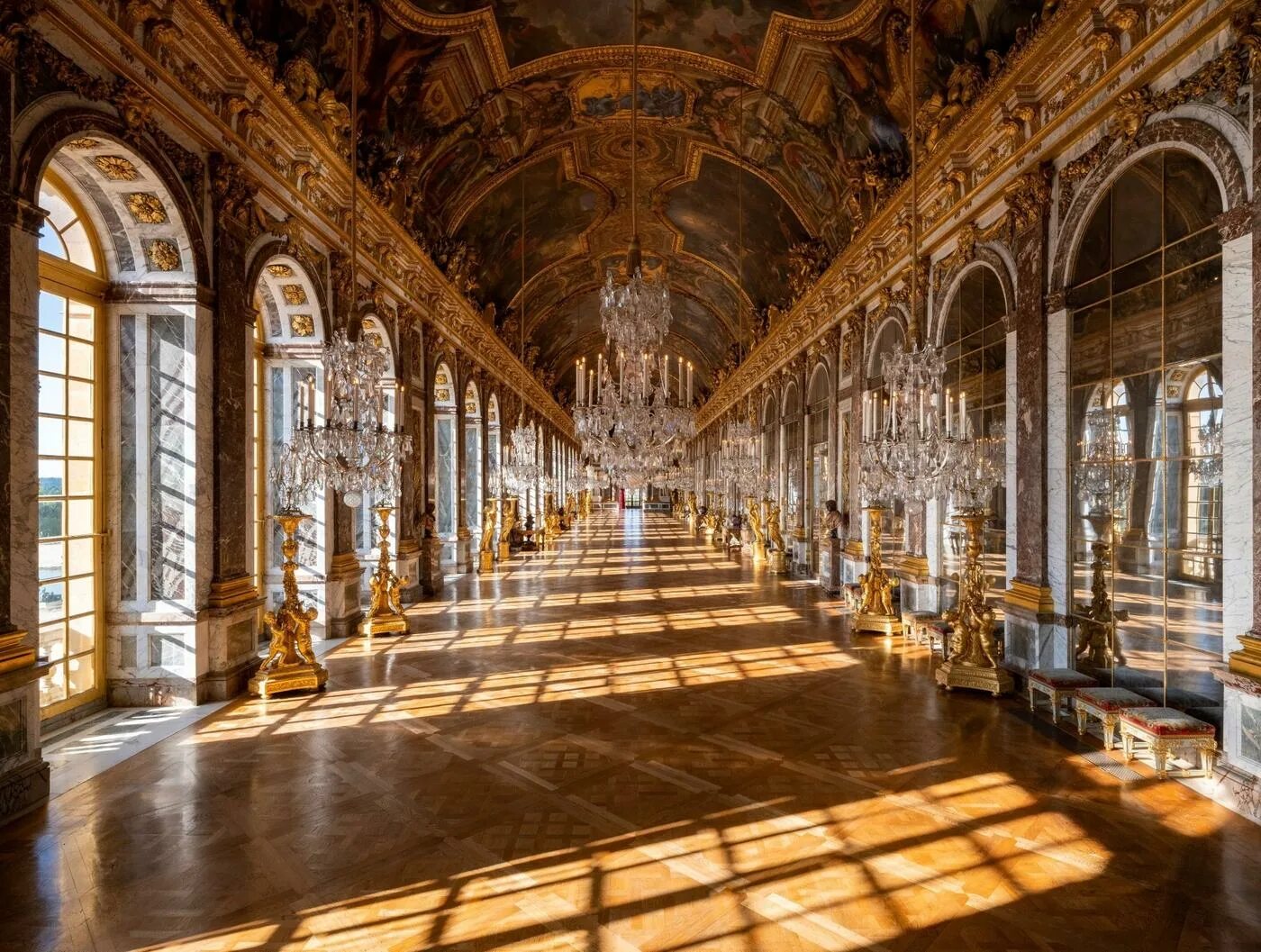 Королевский версаль. Версальский дворец. Версаль. Дворец Версаль в Париже. Замок Версаль Франция. Шато Версальского дворца.