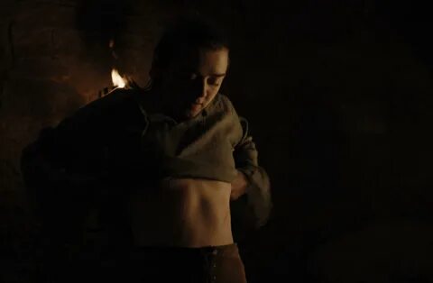 Slideshow maisie williams desnuda 