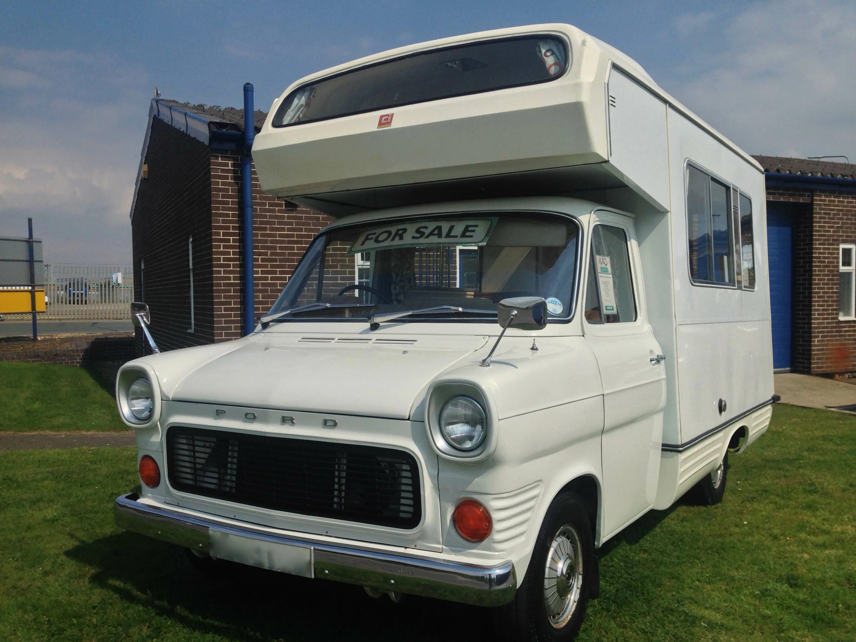 Форд транзит 1 купить. Ford Transit mk1 Camper. Ford Transit 1970 Camper. Ford Transit mk2 Camper. Ford Transit mk1 1965.