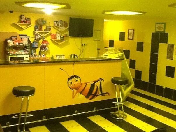 Караоке улей набережные челны. Рестоклуб 777 набережные челны. Клуб колизей набережные челны. Высокая рамка для улья лазутина. Улей набережные челны рестоклуб.