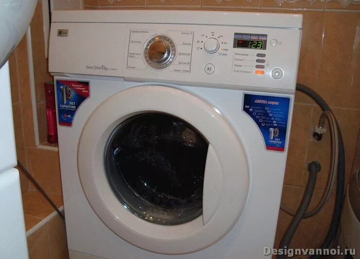 сильная вибрация стиральной машины. стиральная машина lg wd-12350ndk. машинка lg прыгает. сильно вибрирует машинка. стиральная машина вибрирует.