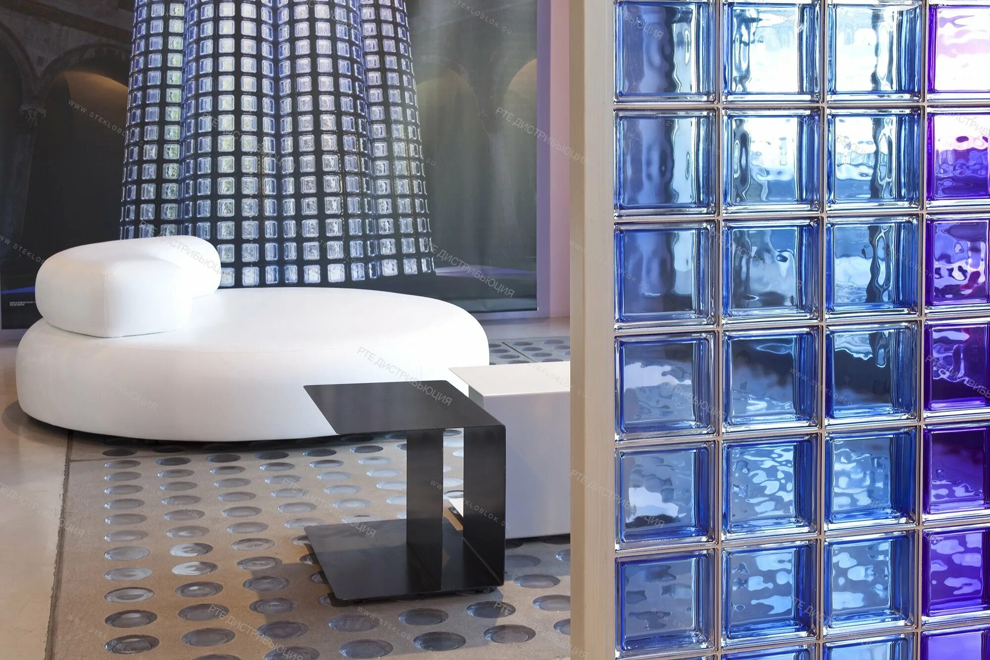 Стеклянный кирпич neutro vetropieno. Стеклоблоки 110х110. Стеклоблоки orbis. Стеклоблоки 200х200х100. Стеклянный кирпич в интерьере.