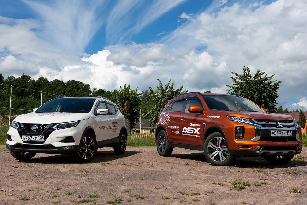 Mitsubishi ASX 2020. Nissan Qashqai 2021. Nissan Qashqai vs Mitsubishi ASX. Митсубиси Аутлендер и Ниссан Кашкай. Тест драйв кашкай