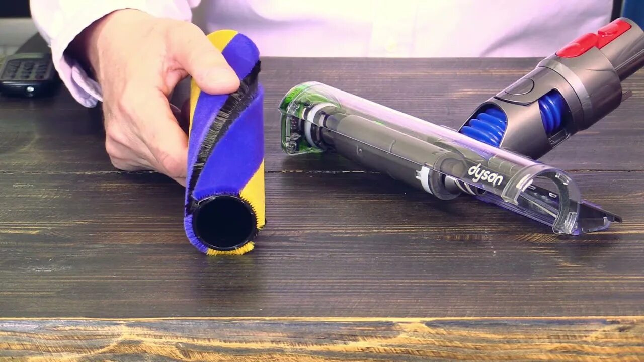 Дайсон v 15 с лазером. Dyson v15 detect. Dyson v15 detect absolute Cordless Vacuum Cleaner. Dyson v11 fluffy. Как разобрать щетку дайсон