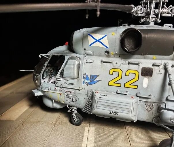 Палубный вертолет ка-27. Hobby boss 81739 вертолет ка-27 helix 1/48. Ка 27 баллонеты. Ка 27 подводная лодка. Камов вертолет ка 27.