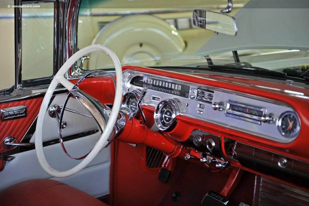 Благородный газ 6. Pontiac Laurentian 1957 салон. Pontiac 1957 Interior. Pontiac Bonneville 1969 салон. Pontiac Bonneville салон.