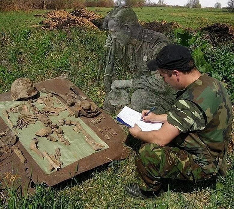 Спутник мем. Почему становятся поисковиками. Спутник мем. Поисковая экспедиция. Почему становятся поисковиками.