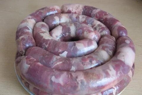 Приготовление колбасы из курицы и свинины
