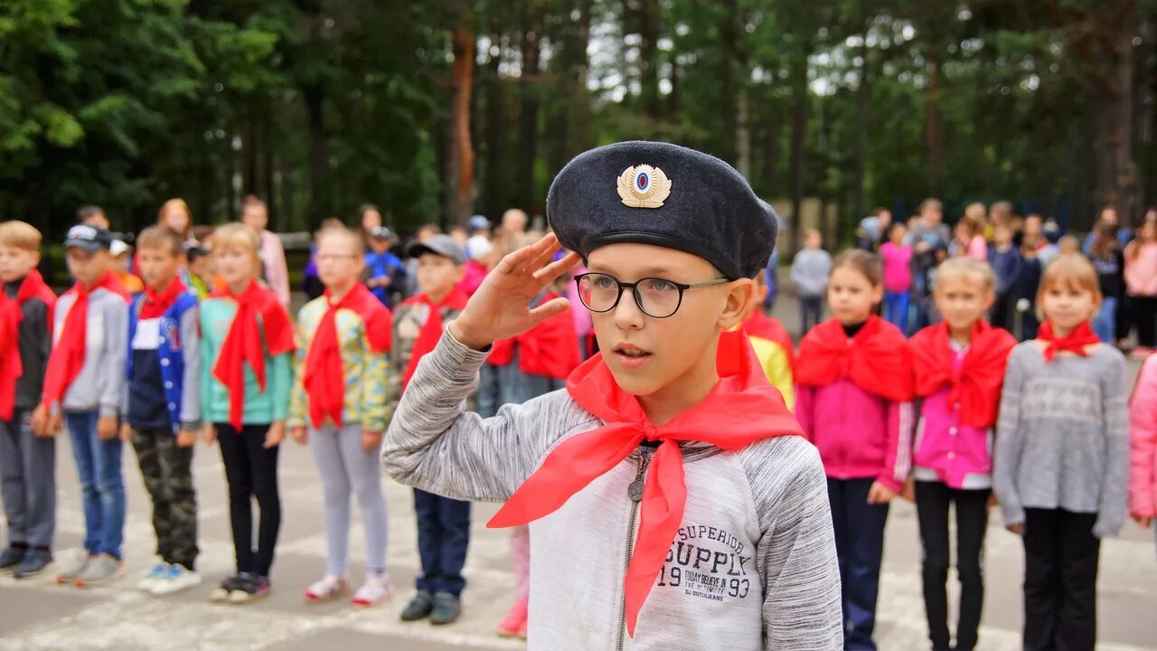 Рыбинские лагеря. Лагерь Высоковский Бор Рыбинск. Детский оздоровительный лагерь "Высоковский Бор". Высоковский Бор лагерь Ярославль. Лагерь Рыбинск Бор.