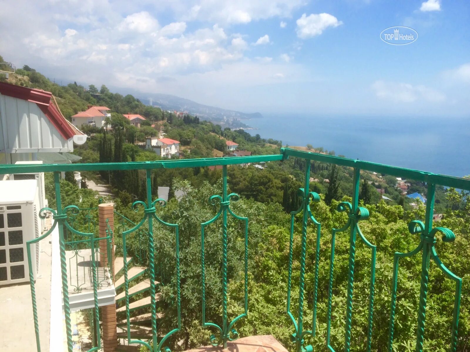 Грин Хиллс Новомихайловский. Шоссе свободы Алупка. Алупка шоссе свободы 15. Алупка Крым шоссе свободы 15а. Куплю б у ялта