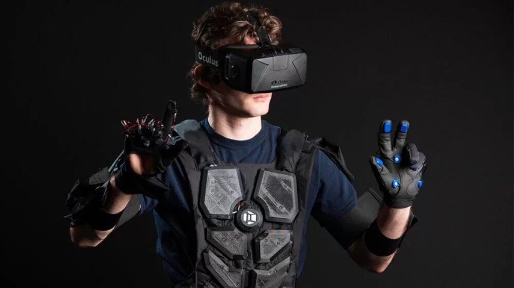 Виртуальная реальность в москве. Оборудование для погружения в виртуальную реальность. Vr корпоратив. Виртуальная реальность с полным погружением. Vr с эффектом полного погружения.