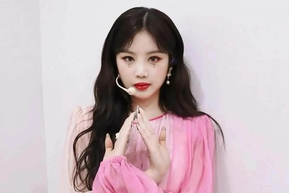 Ли суджин. Gidle суджин. джи айдл суджин hwaa. вивидива с суджин.
