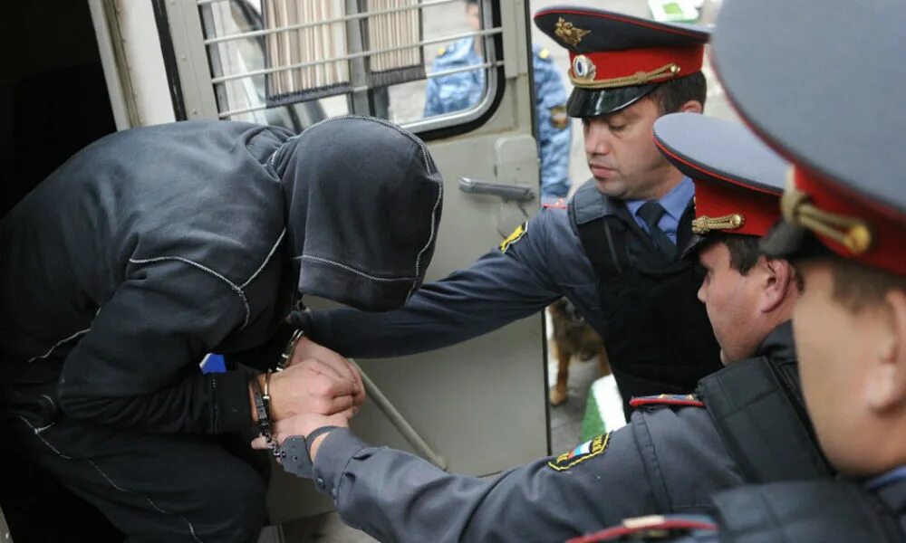Грубое нарушение сотрудника овд