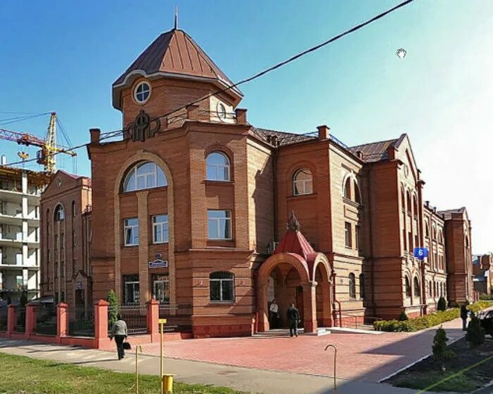 Здание пенсионного фонда Ульяновск. Дворец пенсионного фонда в Москве. Здание пенсионного фонда Киров. Пенсионный фонд РФ здание. Телефоны ульяновского пенсионного фонда