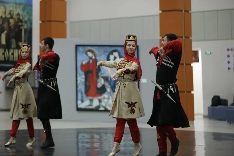 Осетинская культура в москве. День осетинской культуры. Осетинская культура в москве. Осетинская культура в москве. Культура осетии.