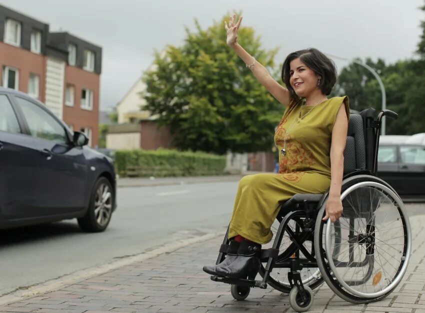 Цитаты про детей инвалидов. Почему становятся инвалидами. Почему становятся инвалидами. Сообщение на тему люди с ограниченными возможностями 6 класс. Презентация на тему люди с ограниченными возможностями.