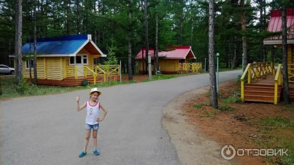 Турбазы алханай. Алханай палаточный городок. кемпинг алханай. алханай домики.