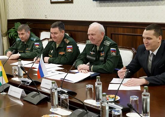 Знак главное управление международного военного сотрудничества. Гу мвс мо рф. Главное управление международного. Генерал евгений ильин минобороны. Главное управление международного.