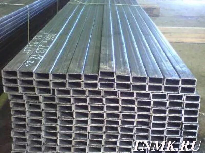 Труба профильная 120х120х5. Профильная труба 80х80х3. Труба профильная 25х25х1,5. Профильная труба 4мм. Профильная труба 140х140.