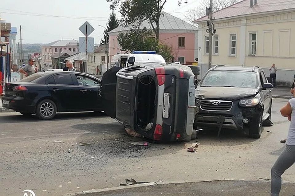 Дтп и чп елец последние. Дтп в ельце на ул. Дтп и чп елец последние. Дтп и чп елец последние. Авария в ельце улица карла маркса.