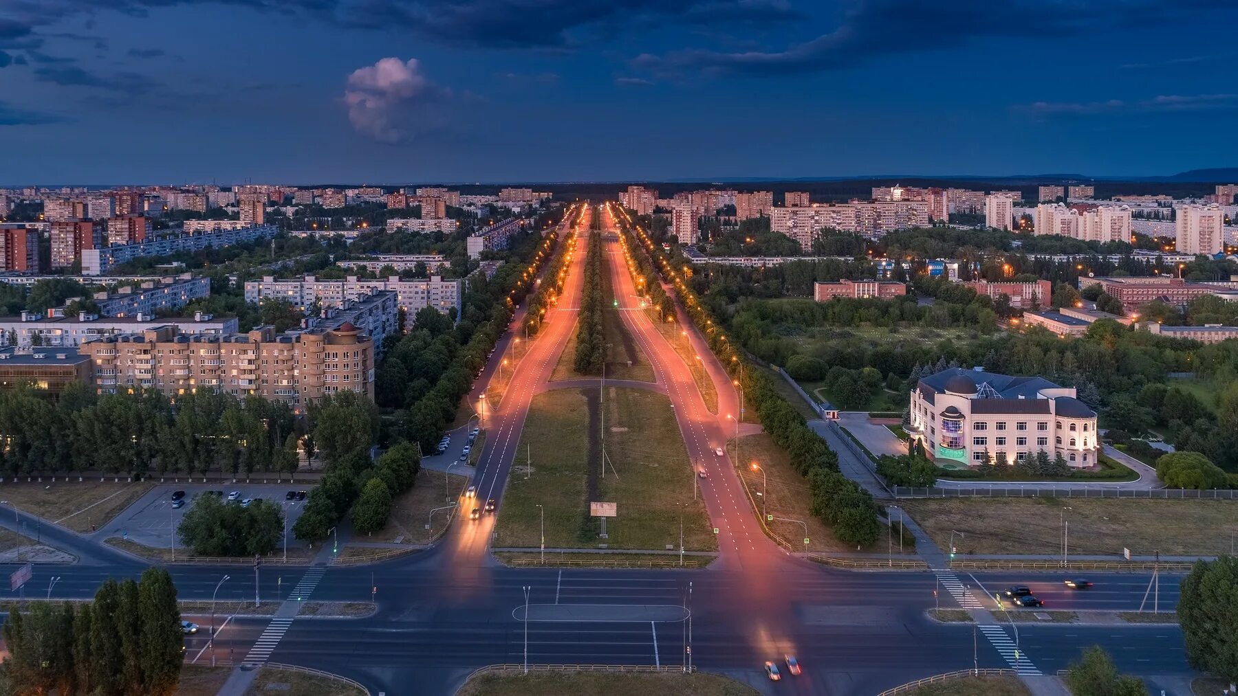 Город 3467. Тольятти площадь города. город чайковский с высоты птичьего полета. северодвинск вид сверху. северодвинск с птичьего полета.