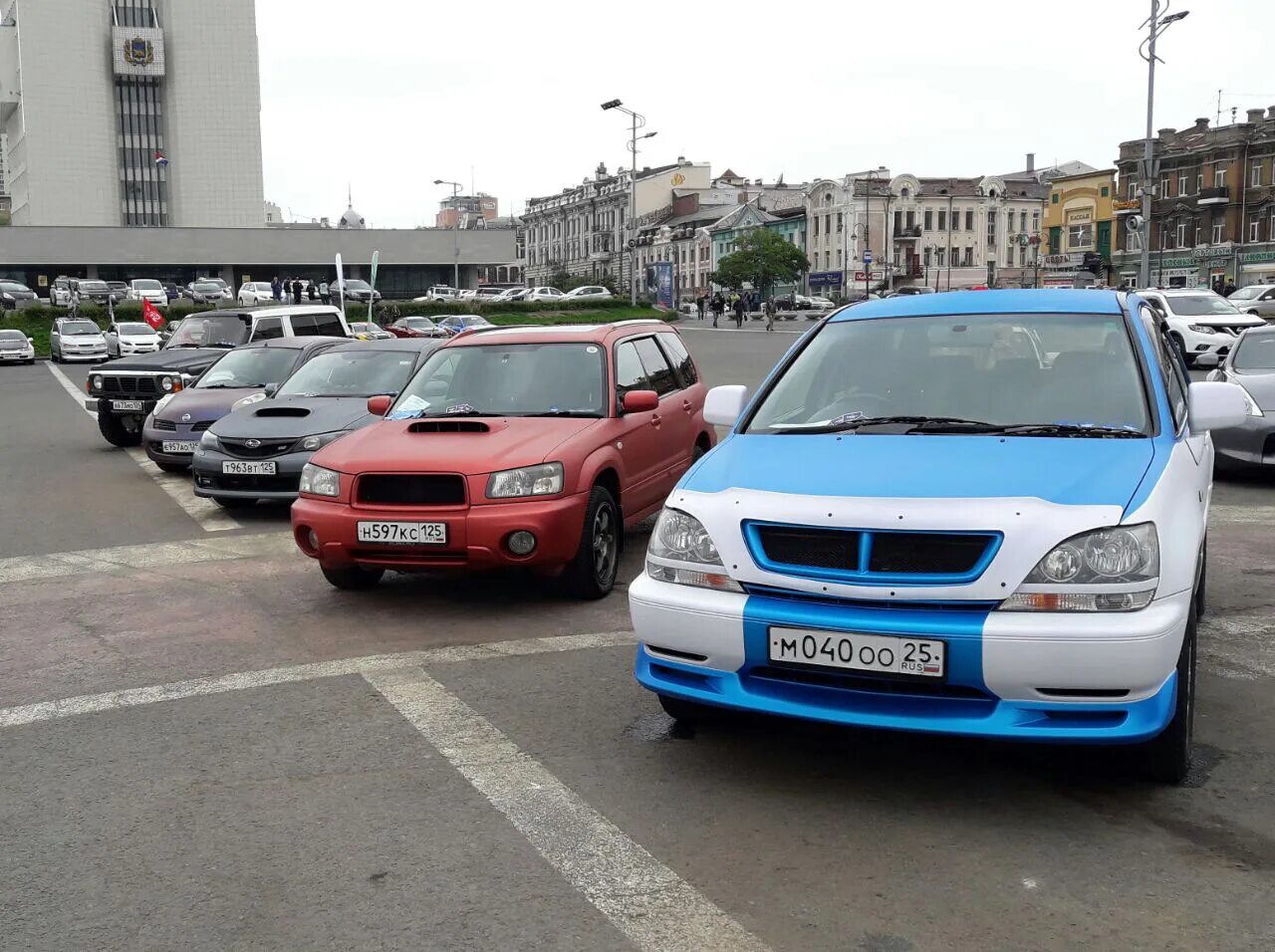 Vladivostok auto. Владивосток номера машин. Владивосток машины. Владивосток машины Альпар. Машины с владивостоцкими номерами фото.