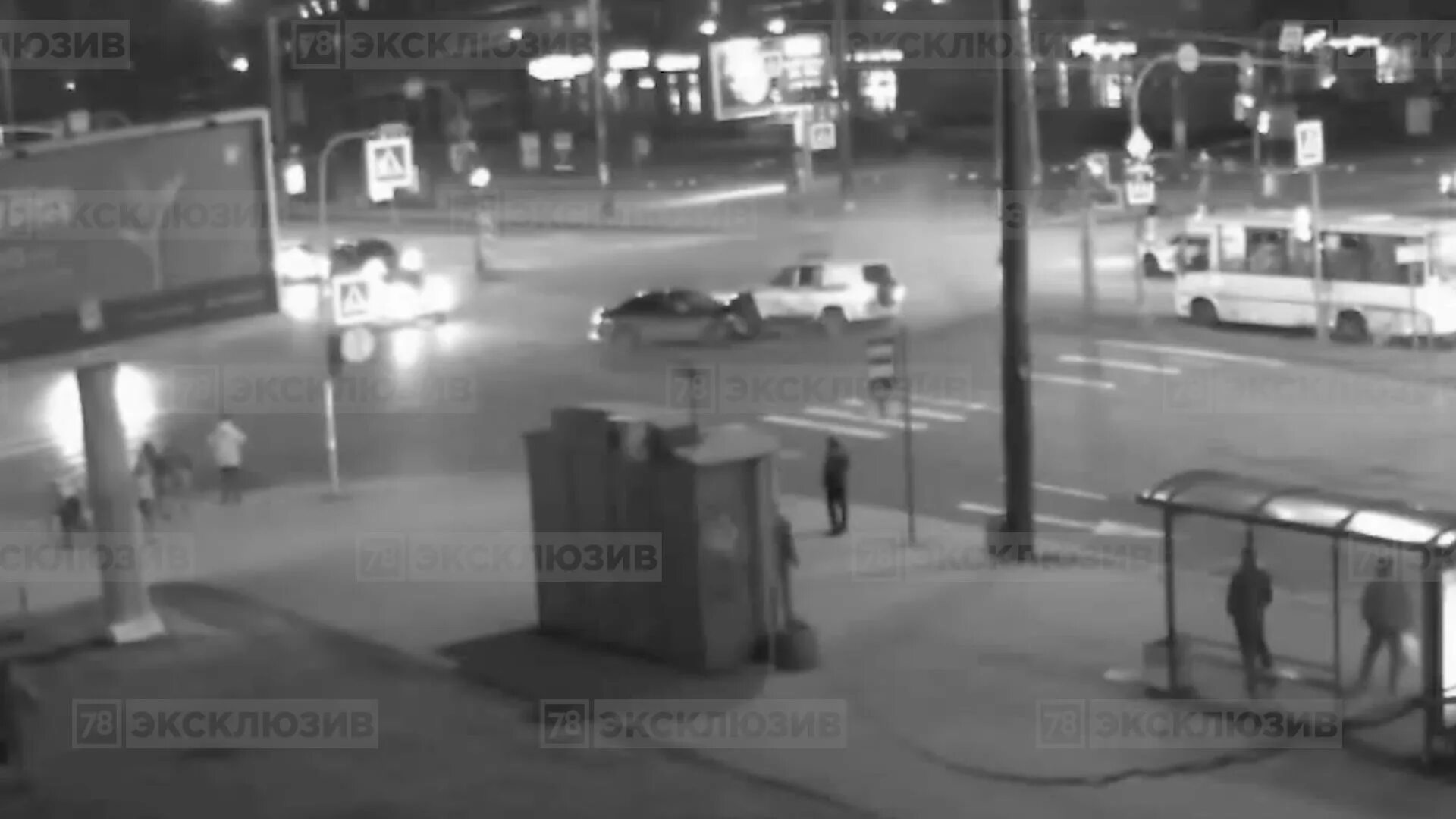 Мигалки полиции. Мигалка гаи на машине. Улица в мигалках не к добру. Свинья с мигалкой. Улица в мигалках не к добру.