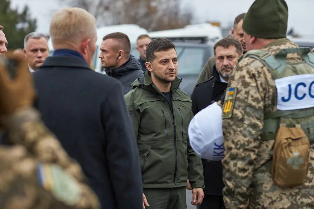 зеленский в днр. новости украины настоящие. зеленский брифинг война. последние события на украине. новости украины настоящие.