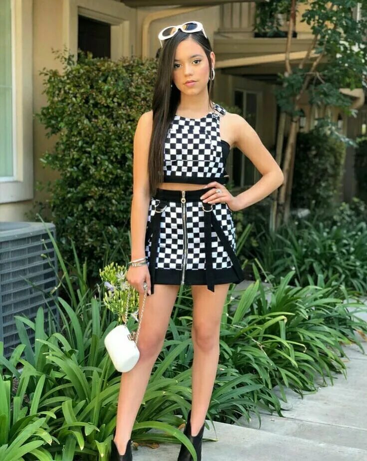 Jenna Ortega. Ортега Jenna Ortega. Джена Артека.