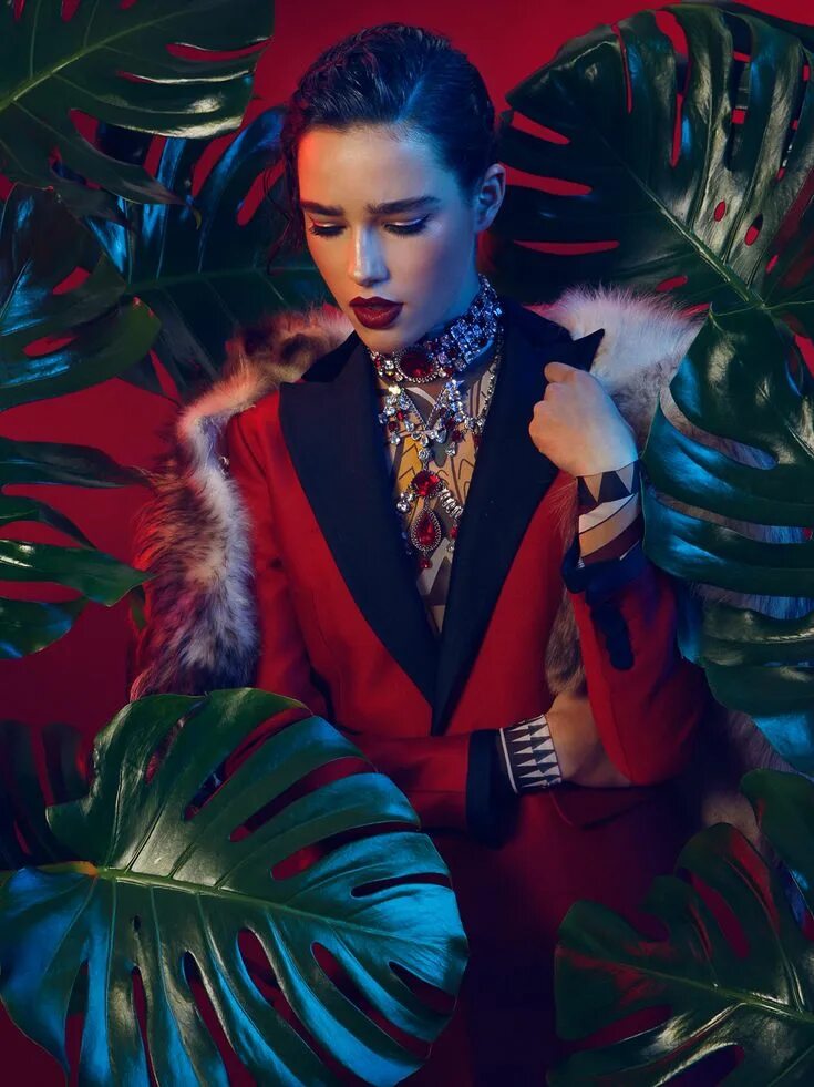 Модель вог азия. Джиджи хадид вог. Фотосессия в черно белом стиле. Vogue фотосессии. Best vogue.