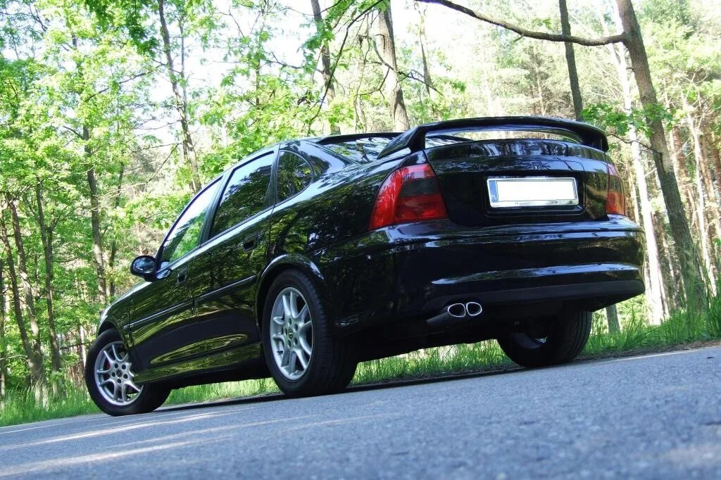 Купить опель вектра б рестайлинг. Opel Vectra b. Vectra b седан. Опель Вектра б Рестайлинг. Opel Vectra b седан.