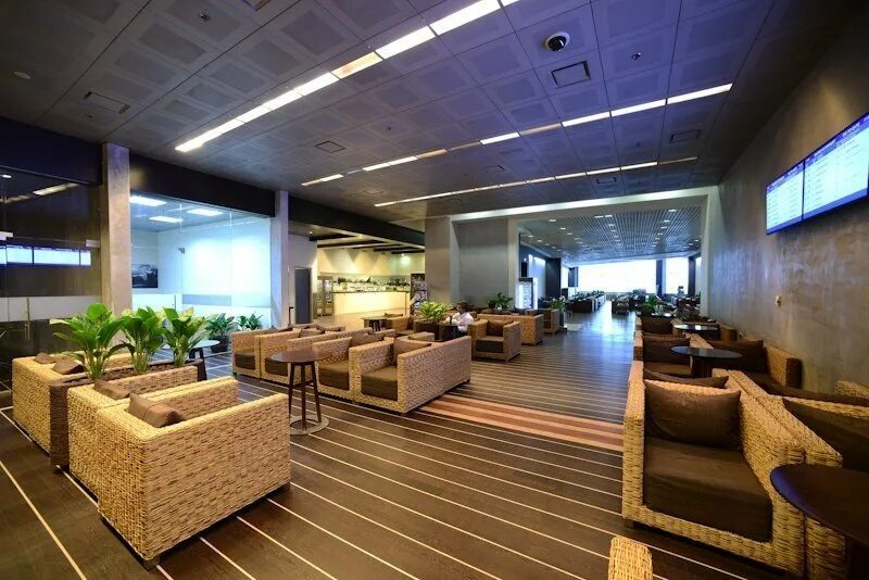 Можно ли пройти в бизнес зал. Airport Business Lounge Домодедово. Бизнес-зал Airport Business Lounge Домодедово. Домодедово лаунж зона. Домодедово лаунж зона приорити.