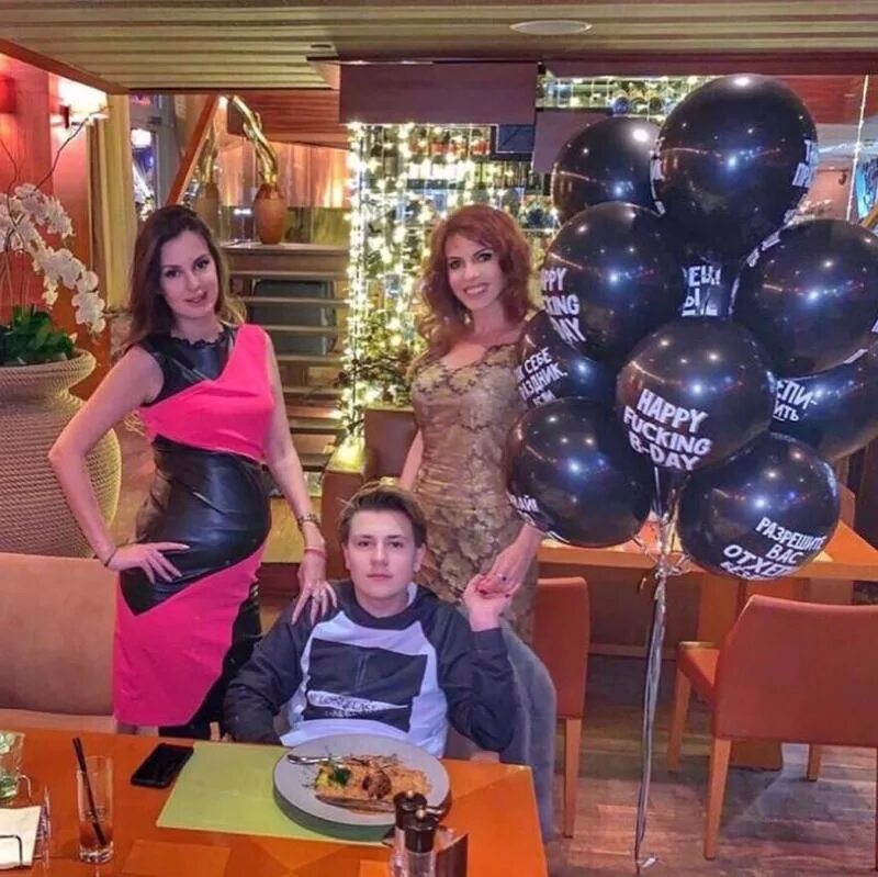 Штурм дети. Наталья штурм дети. Сын натальи штурм. Штурм певица дочь. Штурм дети.