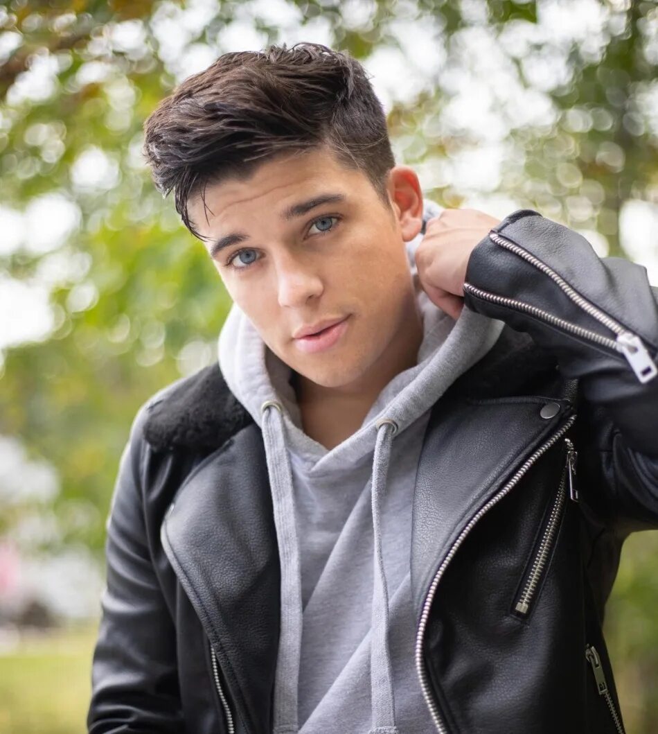 Фото красивого молодого парня. Sean o Donnell 20 лет. Sean o Donnell 15 лет. Sean o'Donnell модель 2021. Шон о Доннелл 2020.