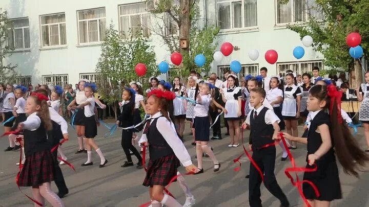 Гимназия 231 знаменск. Знаменск гимназия 235. 8 классник. Мкоу зато знаменск сош 233. Школа 236 знаменск.