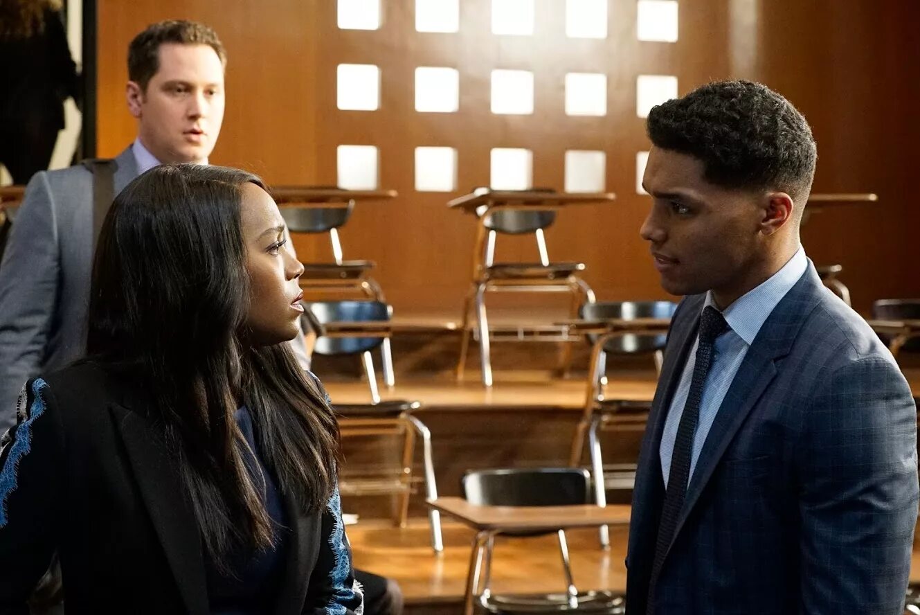 Как избежать 5. Как избежать наказания за убийство сериал. how to get away with murder 1 сезон. кинзу ашер и микаэла. габриэль кинзу.