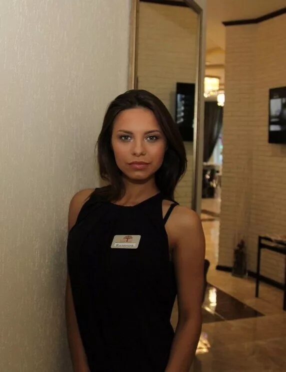 Фомина оксана владимировна пермь. Администратор иваново. Мария иванова. Аксенова лилия хостес гинза. Девушки хостес.