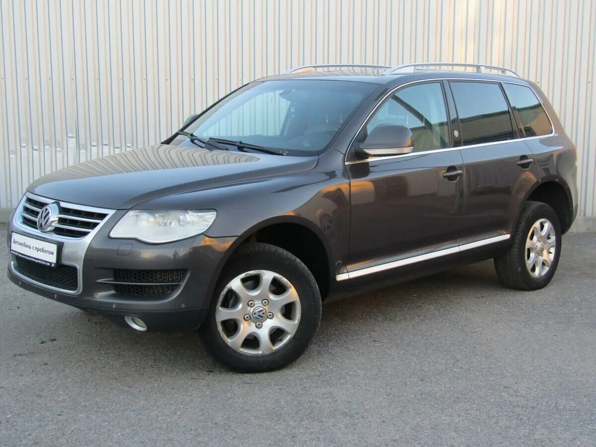 Volkswagen touareg 2009. Фольксваген Туарег 2009. Туарег 1 Рестайлинг 3.0 дизель. Фольксваген Туарег 2009 Рестайлинг. Старый Туарег 2009.